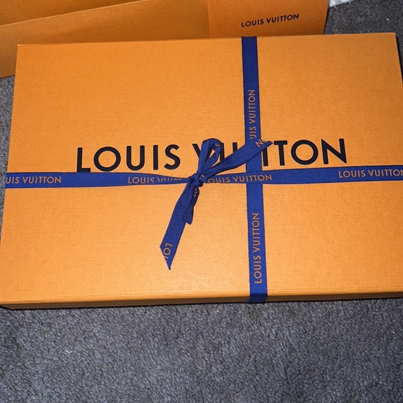 NWT Louis Vuitton BB Bandeau - Picture 4 of 12